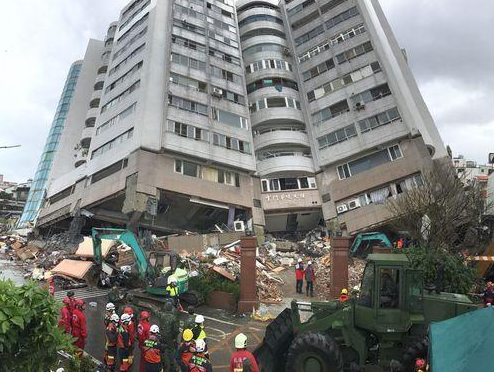 台湾の地震で日本の救…